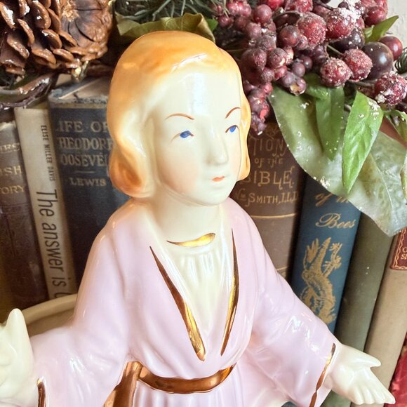 1950's Lady Planter/Head Vase Cream, Lilac and Gold Accents - Picture 4 of 14